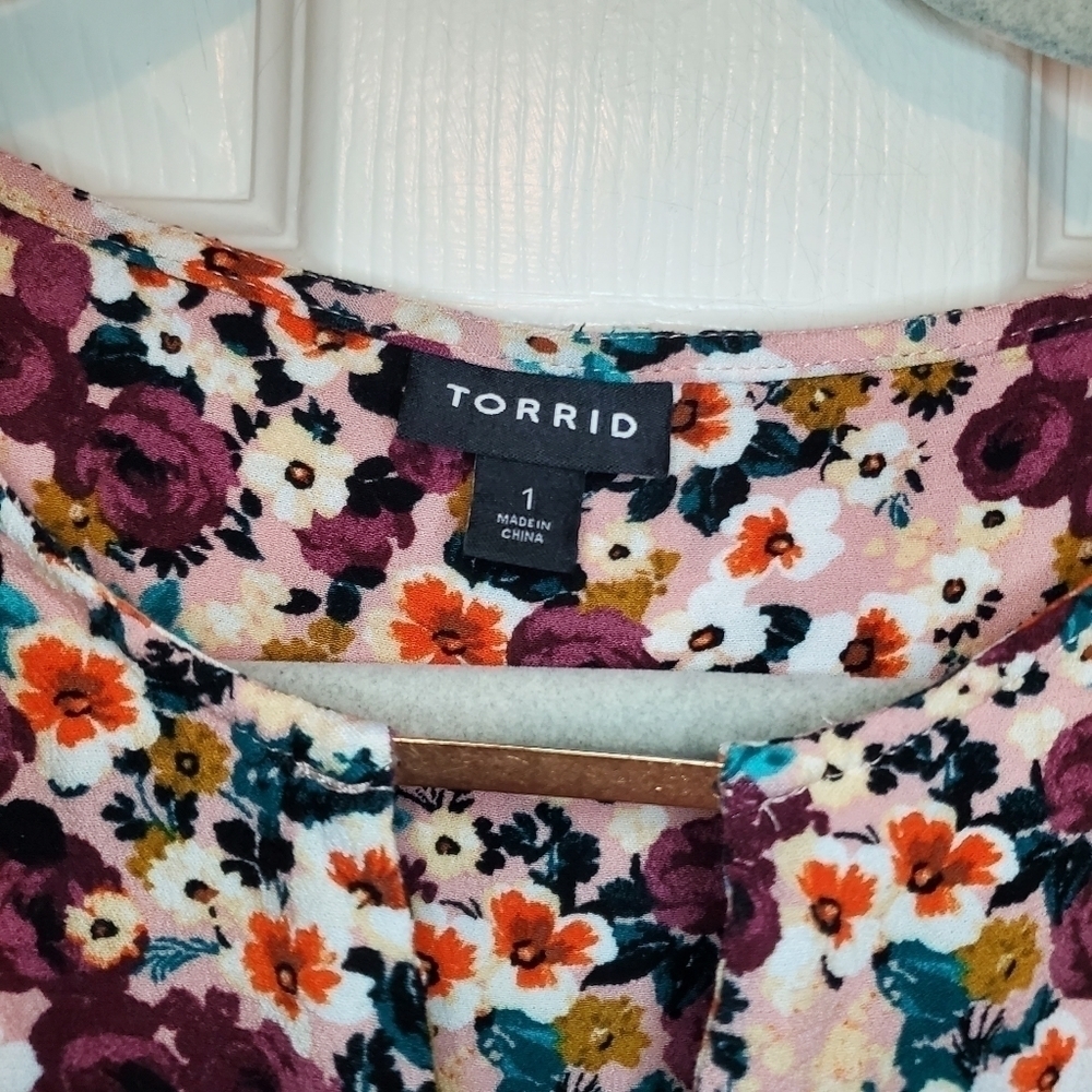 Torrid Floral Sleeveless Blouse Colorful Stretch Sz 1X - Picture 4 of 5